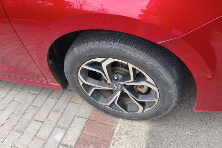 Used MG 5 2021 180 DVVT CVT Youth Luxury Edition
