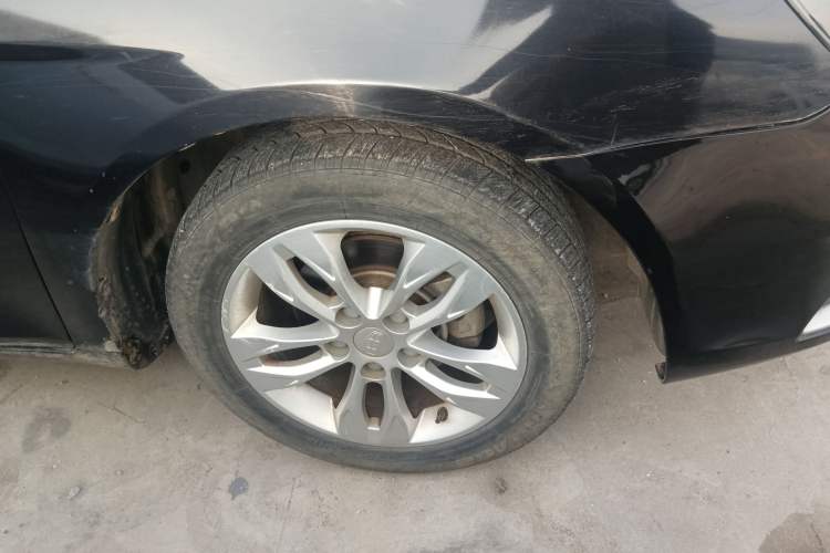 Used Geely Auto Emgrand 2014 Sedan 1.5L Manual Elite Model Right Front Wheel Hub