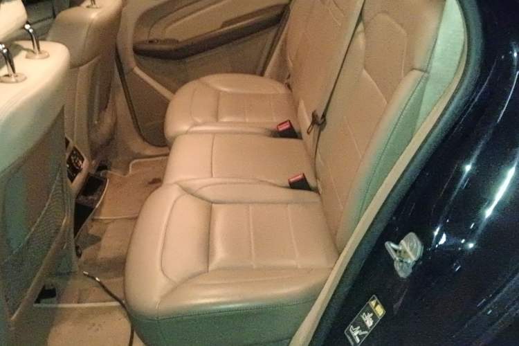 Used Mercedes-Benz M-Class 2012 ML 350 Sport Edition Left Rear Seat