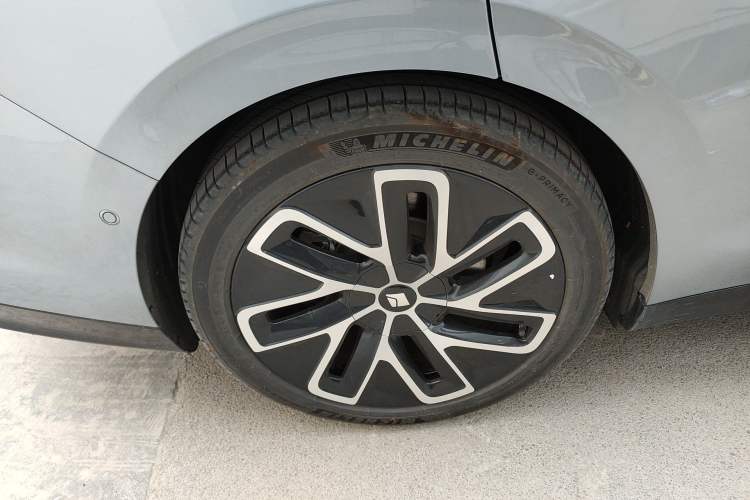 Used Baojun Enjoy 2025 All-Electric 600km Luxury Edition
