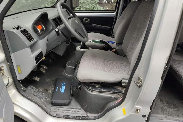 Used BAIC Weiwang 306 2011 1.3L Comfort version 7 seats