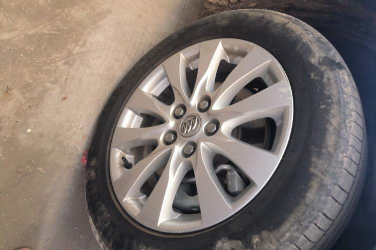 Used Buick LaCrosse 2013 2.4L SIDI Leading Comfort Version