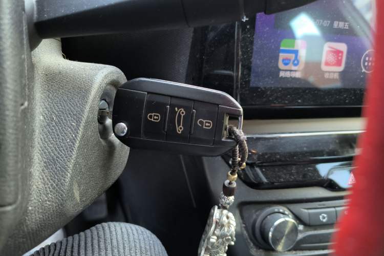 Used Peugeot 308 2019 1.6L Manual Fashion Edition China V Standard
