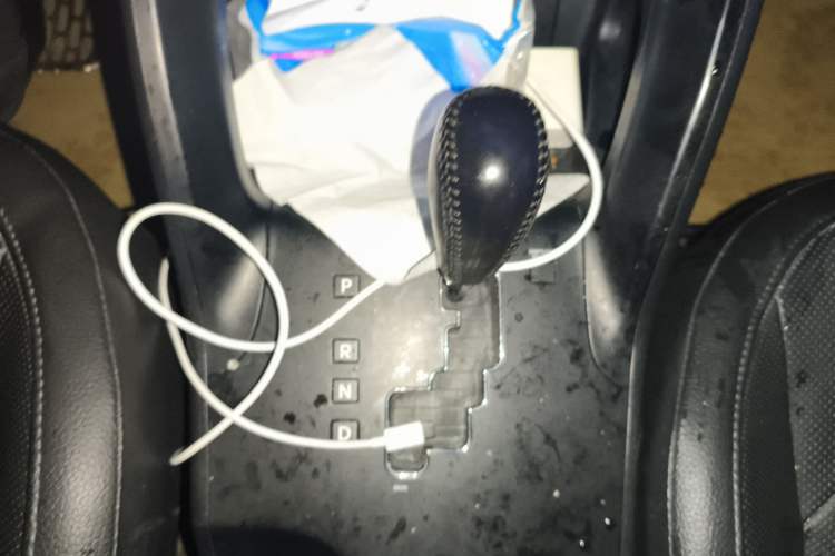 Used Hyundai ix35 2013 2.0L Automatic Two-Wheel Drive Smart GLS China IV Standard
