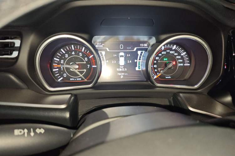 Used Jeep Commander 2018 2.0T Two-Wheel Drive Enjoy Edition China V