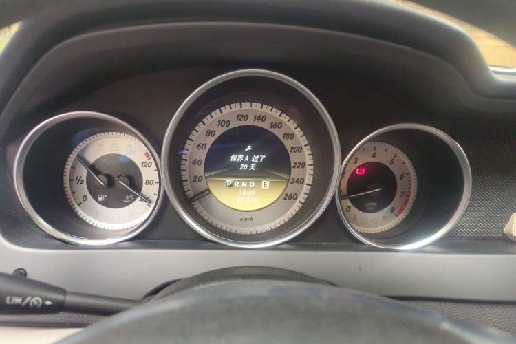 Used Mercedes-Benz C-Class 2011 C 200 CGI Fashion Model Instrument Cluster