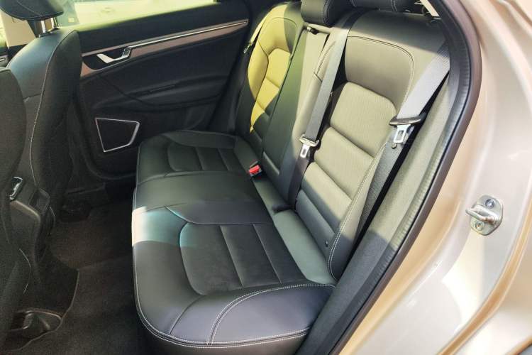 Used Geely Auto Emgrand GS 2018 Lingchao Edition 1.4T Automatic LingShang Smart Connectivity Model