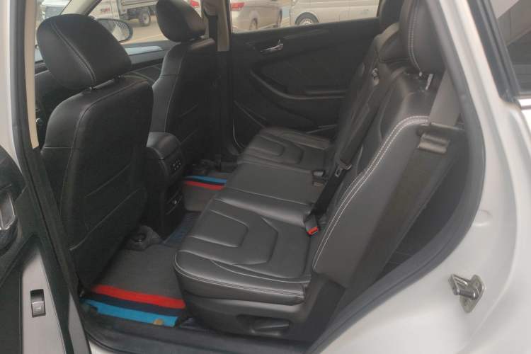 Used Dongfeng Fengon 580 2018 1.8L Manual Comfort Model
