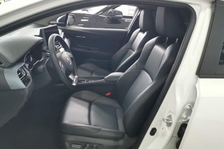 Used Toyota IZOA 2023 2.0L Enjoy Edition