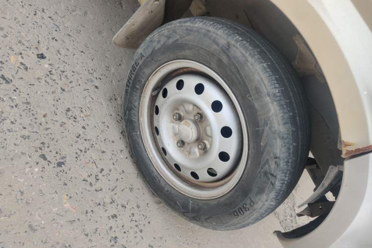 Used Wuling Rongguang 2011 1.2L Base Version