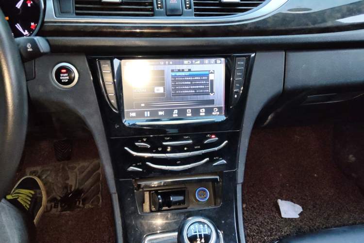 Used Zotye Z500 2016 1.5T Manual Luxury Model Audio And AC Panel