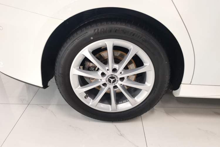 Used Mercedes-Benz A-Class 2020 A 200 L Sport Sedan Right Rear Wheel Hub