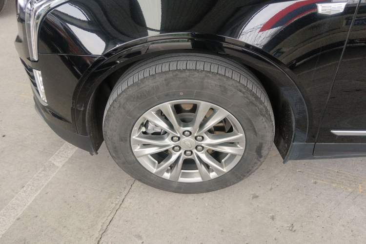 Used Cadillac XT5 2022 2.0T Two-Wheel Drive Luxury Version Exterior 4