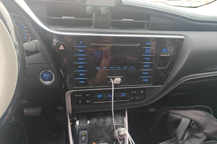 Used Toyota Corolla 2017 Revised Dual-Engine 1.8L E-CVT Elite Edition
