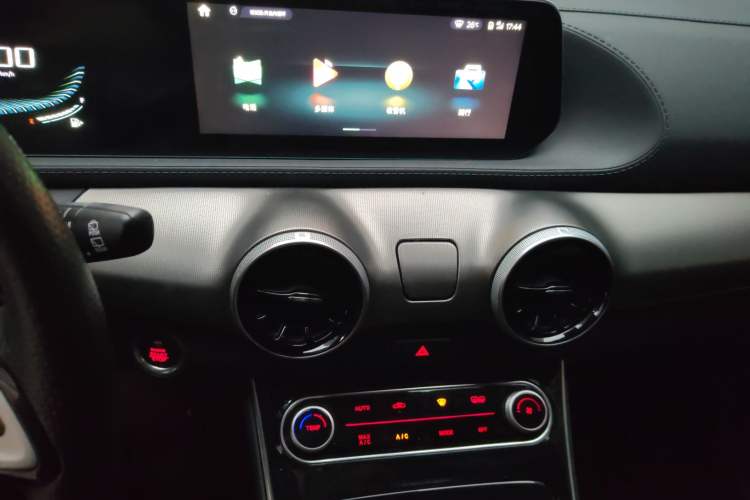 Used FORTHING T5 EVO 2021 1.5TD DCT Diamond Edition