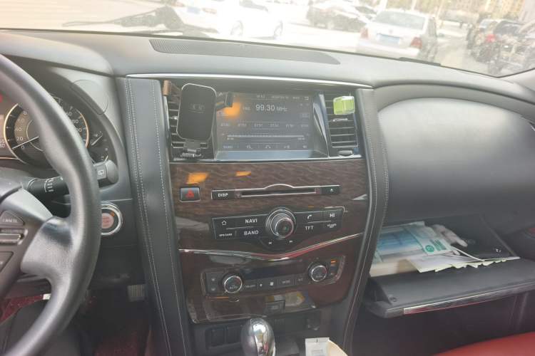 Used Nissan Patrol  Audio And AC Panel