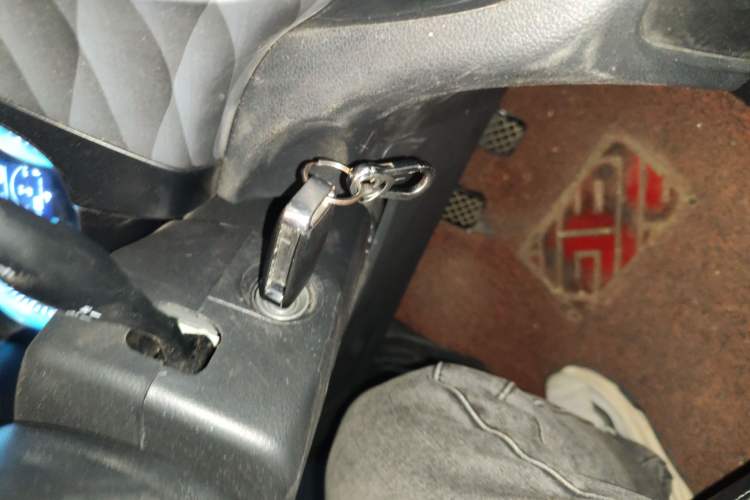 Used Jinbei Gold Hiace 2021 1.5L Passenger Van Travel Lion 7-Seater
