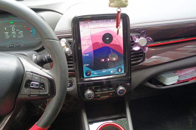 Used Chery Little Ant 2022 Sweet Pink Edition Half-Sugar Version 3-Cell Lithium 30kW 301km