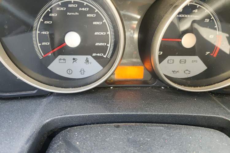 Used Brilliance Junjie FRV 2010 1.3L Manual Comfort Edition Odometer Close Up