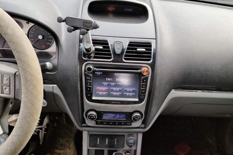 Used Geely Auto Classic Emgrand 2012 Hatchback 1.8L CVT Comfort Model