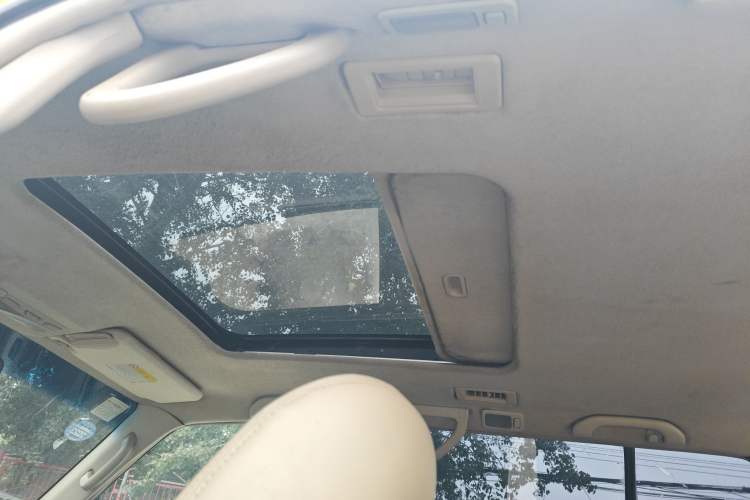 Used Mitsubishi Pajero 2006 3.0L AT GLX Headliner