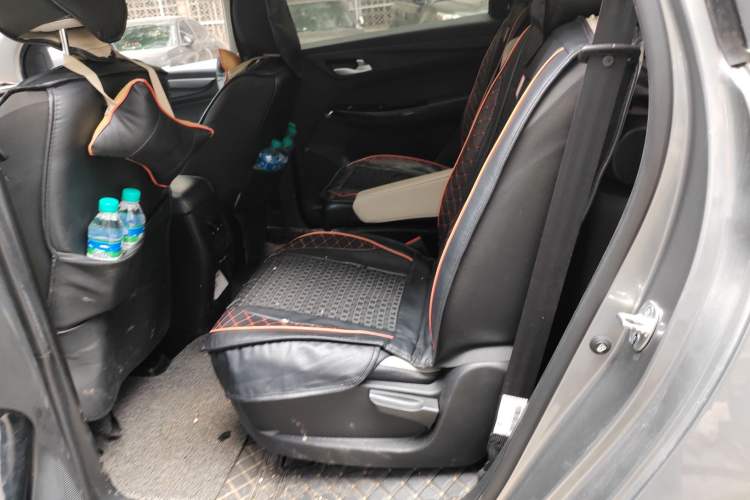 Used Baojun 730 2021 1.5T CVT Fashion Version 7 Seats Left Rear Seat