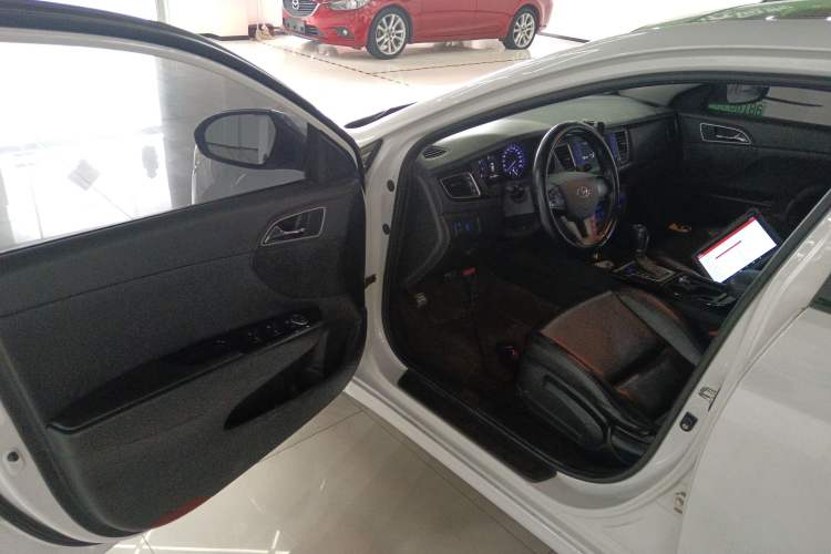 Used Hyundai Mistra 2016 1.8L Automatic Smart GLS Driver Seat