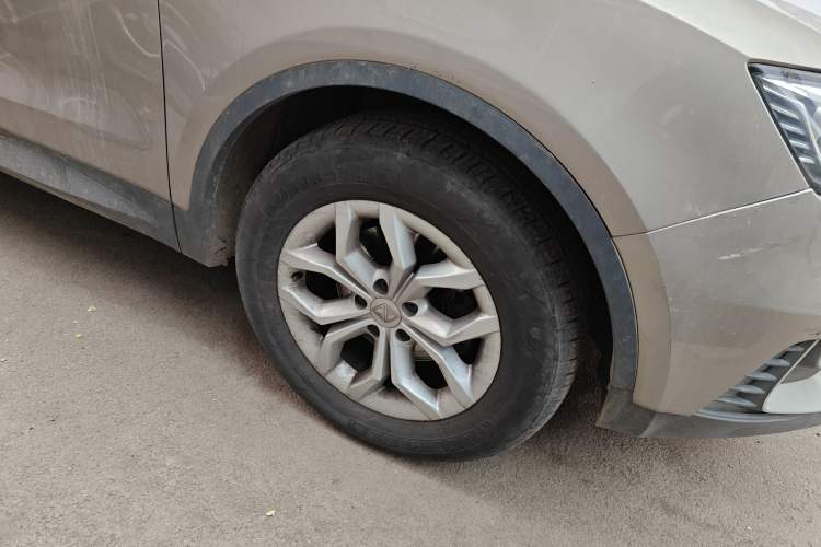 Used BORGWARD BX5 2017 20TGDI Automatic Two-Wheel Drive Pioneer Edition