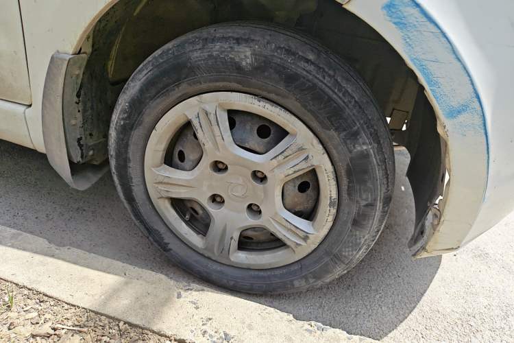 Used Dongfeng Fengon 330 2014 1.3L Manual Utility Version DK13-07 Right Front Wheel Hub