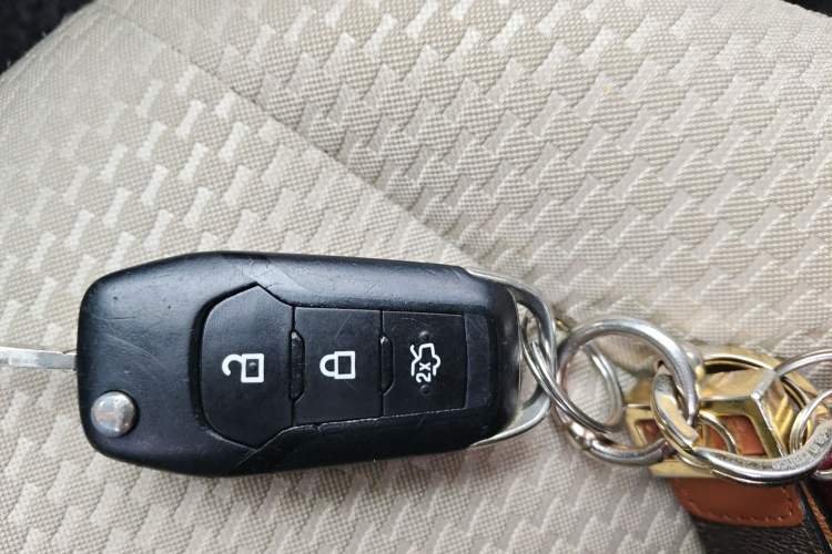 Used Ford Escort 2015 1.5L Automatic Comfort Edition Vehicle Key