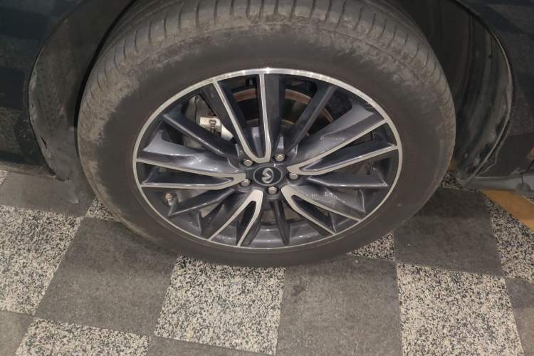 Used Infiniti QX60 2016 2.5 S/C Hybrid Two-Wheel-Drive Excellence Edition China V Standard