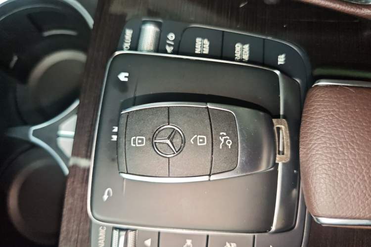 Used Mercedes-Benz GLE 2020 Restyled GLE 350 4MATIC Fashion Edition Special Version
