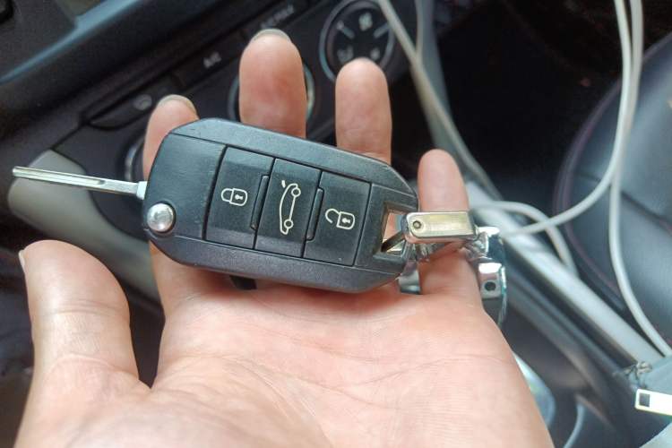 Used Citroen C3-XR 2015 1.6L Automatic Pioneer Model Vehicle Key