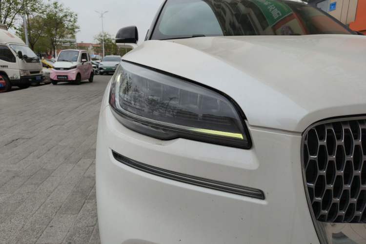 Used Lincoln Aviator 2020 3.0T V6 Four-Wheel Drive Premium Edition Right Front Headlight