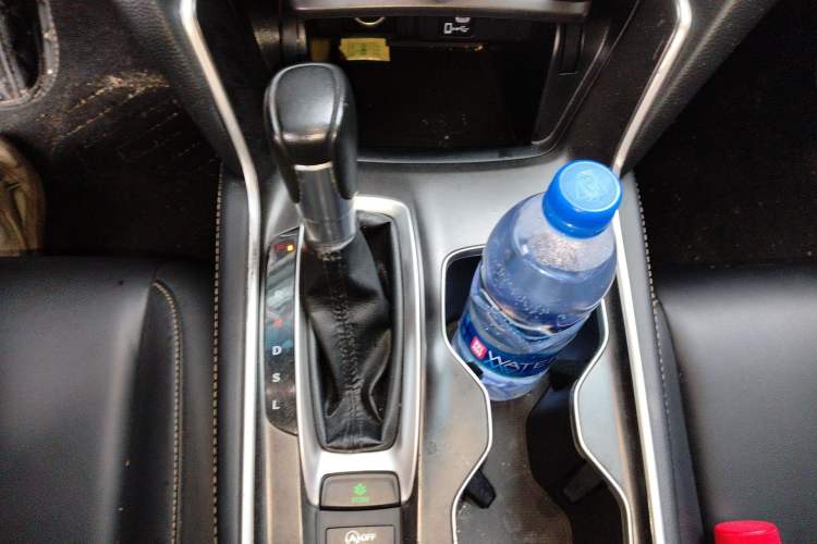 Used Honda Accord 2022 260TURBO Phantom Night · Prestige Edition Gear Lever