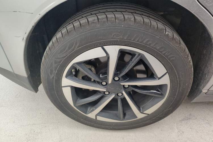 Used AION Y 2023 Plus 510 Smart Edition Exterior 5