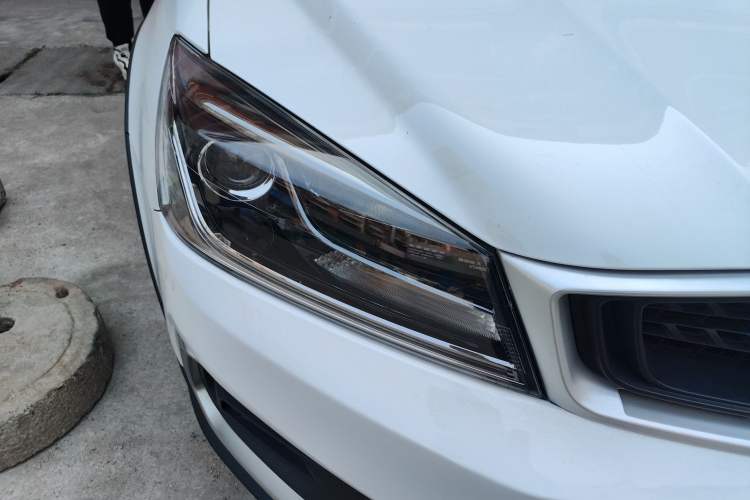 Used Geely Auto Vision S1 2019 Upgraded Model 1.5L Manual Elite Version
