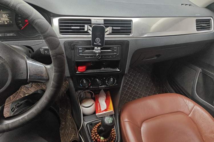 Used Volkswagen Santana 2015 1.4L Manual Fashion Edition