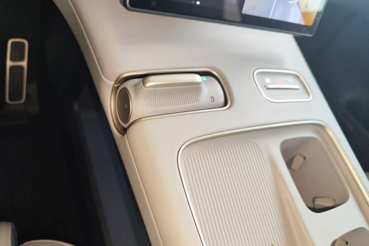 Used Nio ES8 2023 75 kWh