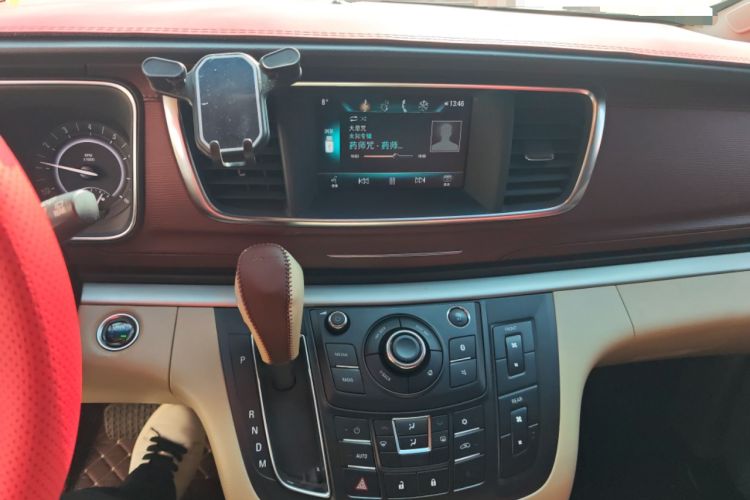 Used Buick GL8 2018 28T Luxury Model China VI Standard Audio And AC Panel