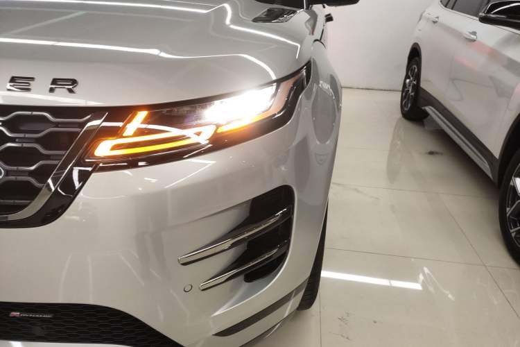 Used Land Rover Range Rover Evoque New Energy 2022 Aurora L P300e Plug-in Hybrid Electric Version
