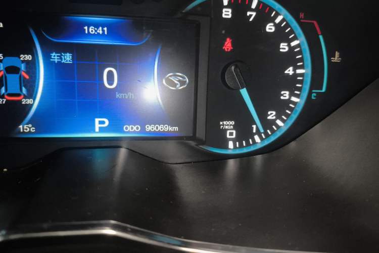 Used Soueast DX7 2015 1.5T Automatic Luxury Model