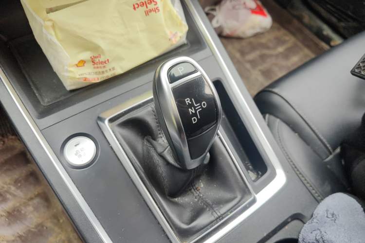 Used BYD Qin Pro 2019 Super Edition 1.5TI Automatic Smart Connect Enjoyment Model China VI Standard
