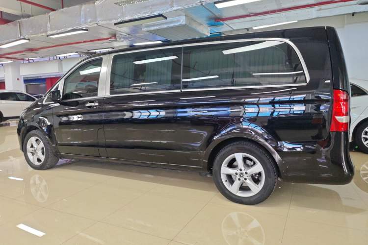 Used Mercedes-Benz Vito 2021 2.0T Elite Version 7 Seats
