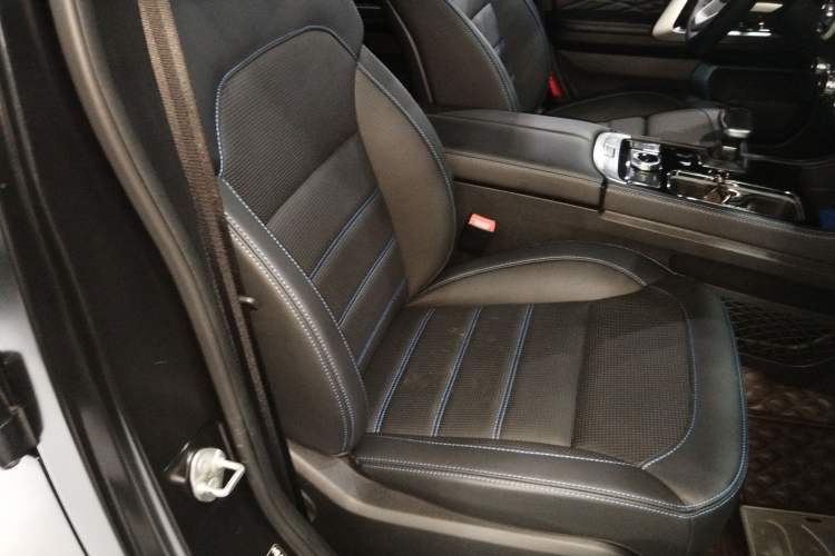 Used BAIC Off-Road BJ40 2023 2.0D Automatic Four-Wheel Drive Blade Hero Edition Adventurer Type
