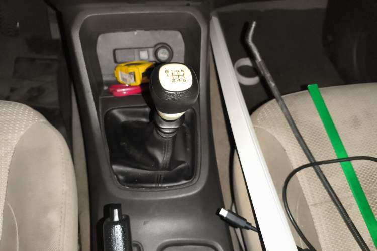 Used Wuling Hongguang 2021 1.5L S Standard Version LAR Gear Lever