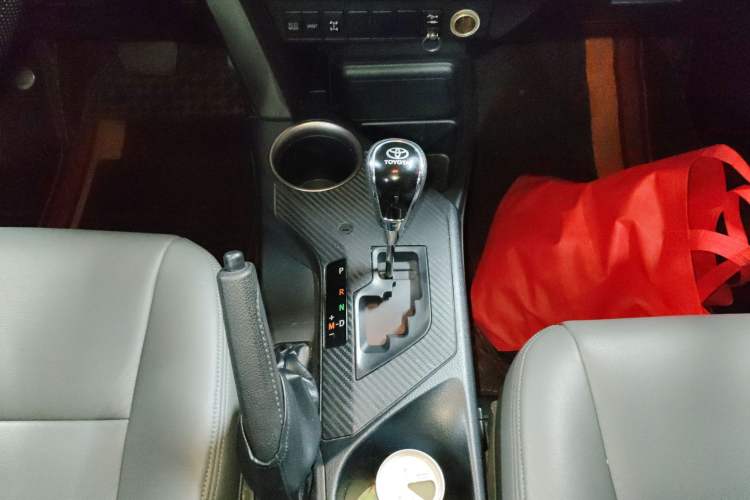 Used Toyota RAV4 2015 2.0L CVT 4x4 Trend Edition
