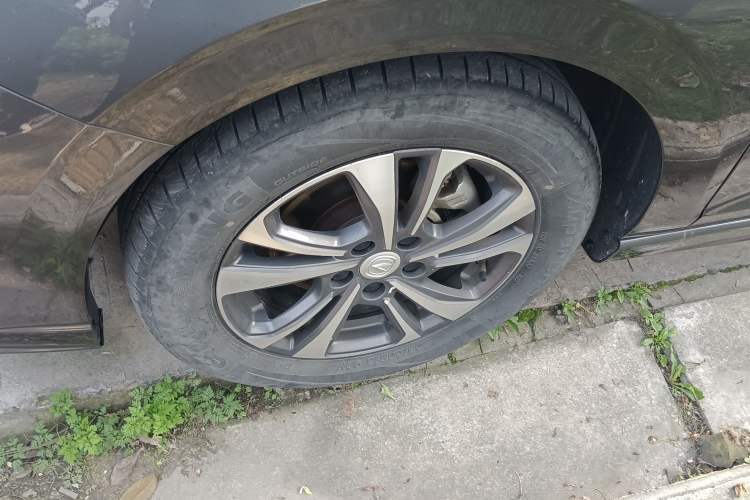 Used CHANGAN Eado 2023 Changan Edition PLUS Blue Whale NE 1.4T GDI DCT Prestige Version Left Front Wheel Hub