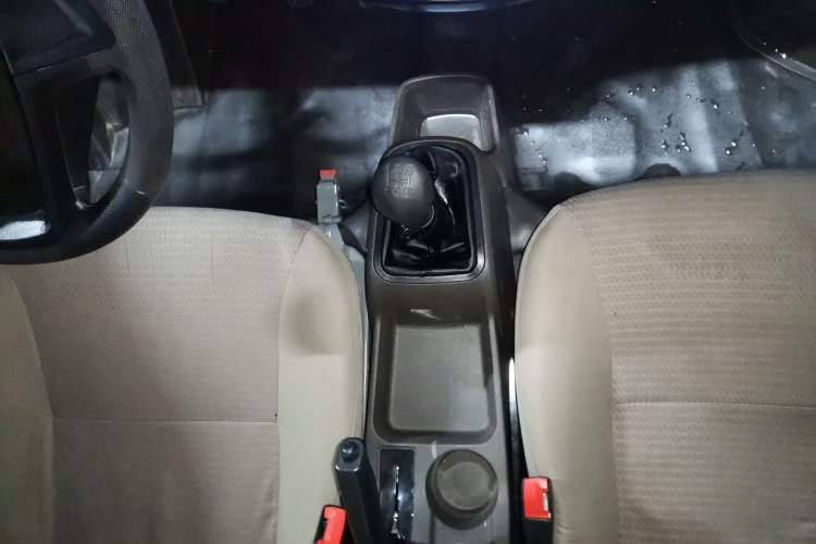 Used Wuling Rongguang S 2023 1.5L Basic Enclosed-Window Vehicle 2 Seats
