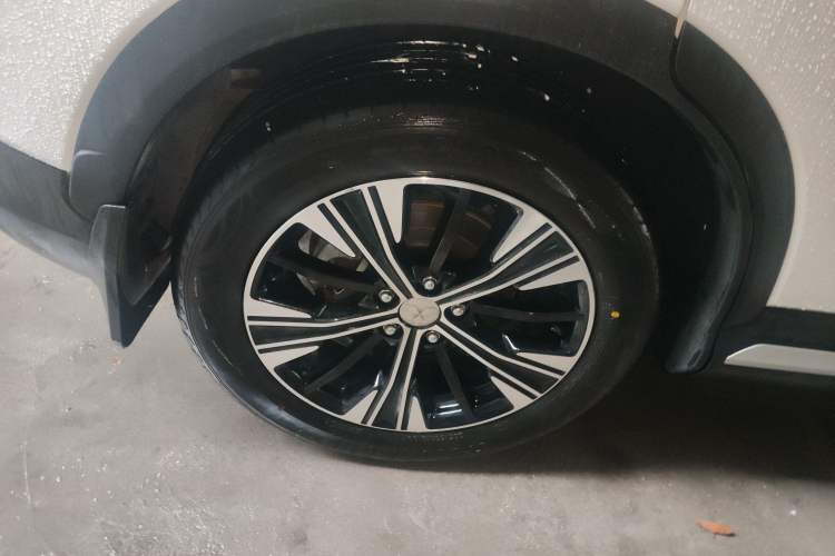 Used Mitsubishi Eclipse Cross 2021 1.5T CVT Two-Wheel Drive Belief Edition Right Rear Wheel Hub